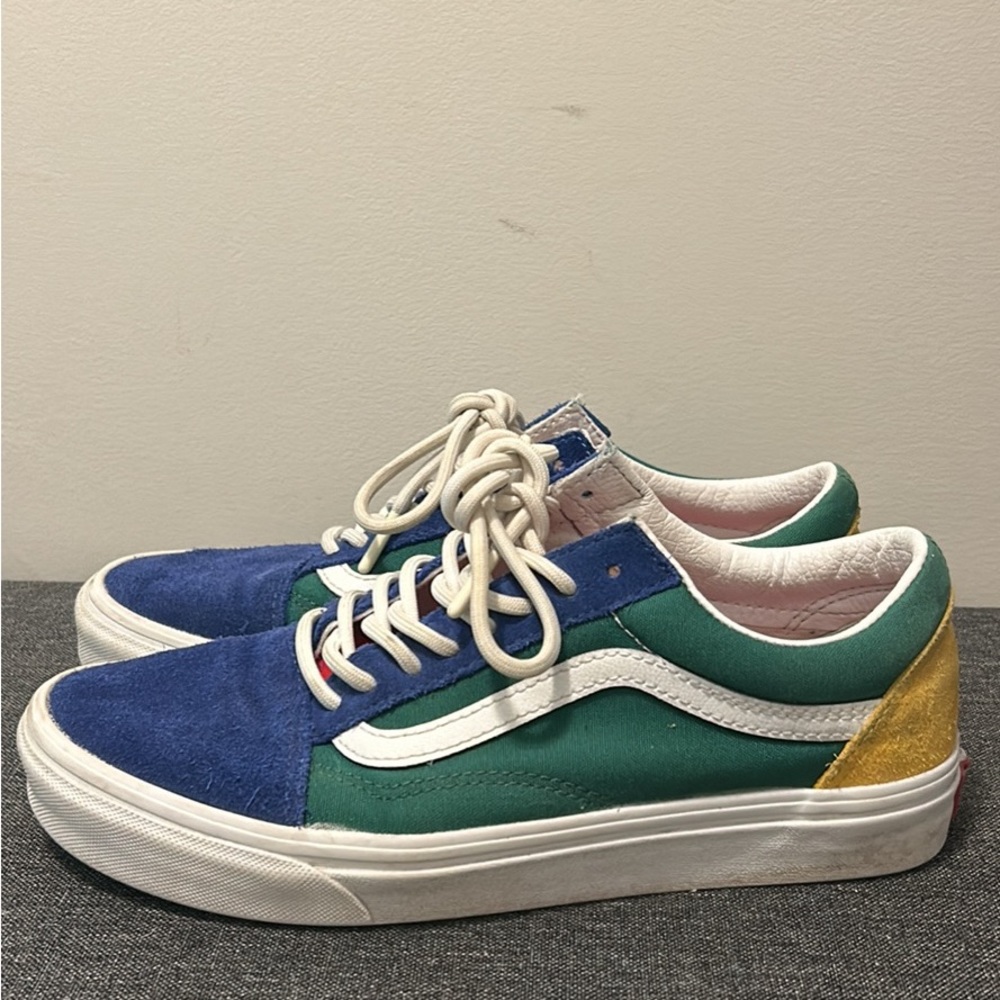 Vans sneakers